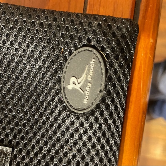 Running Buddy “Buddy Pouch” - Picture 4 of 7